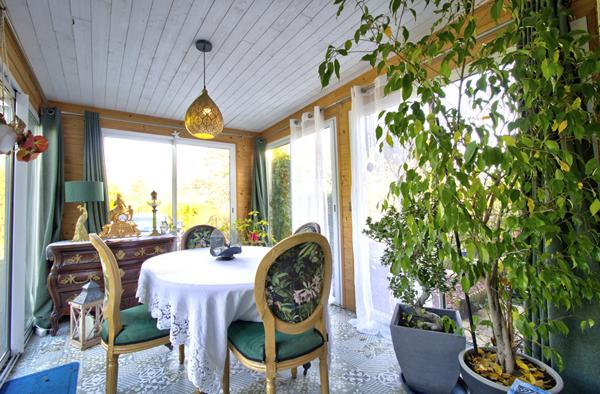 BON ENCONTRE - Maison de plain-pied avec 4 chambres et jardin dominant de 2480m².