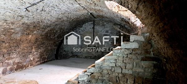 CENTE VILLE ET BEAUX VOLUMES