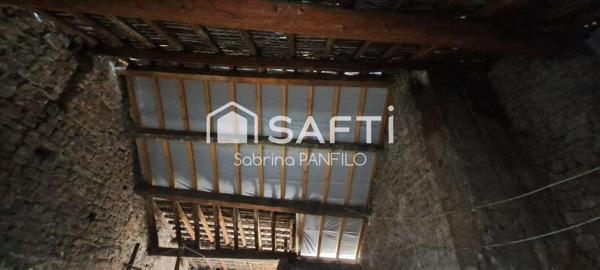 CENTE VILLE ET BEAUX VOLUMES