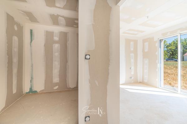 Maison
         6 pièces
        - 102 m² Exclusivité 230 000 € *