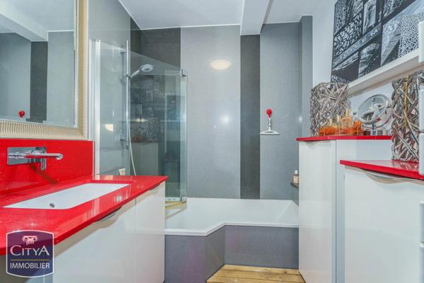 Appartement à vendre 5 pièces 92m² Dijon (21000)