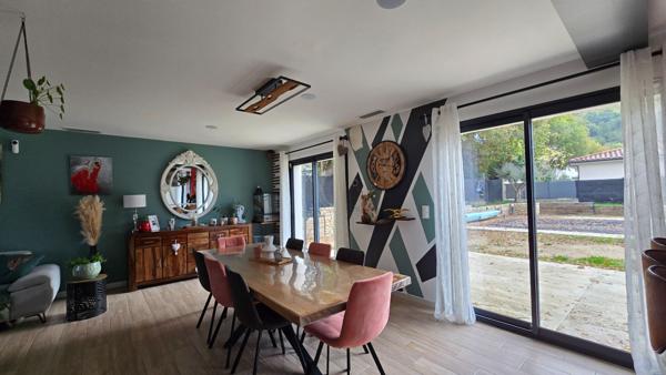 Magnifique maison contemporaine T5 de 2021 avec piscine à Alleins