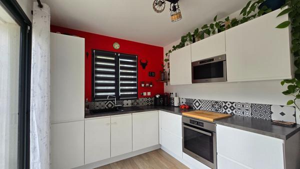 Magnifique maison contemporaine T5 de 2021 avec piscine à Alleins