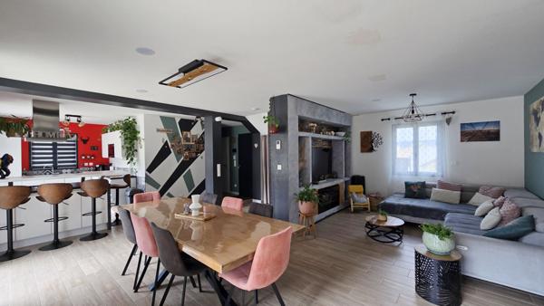 Magnifique maison contemporaine T5 de 2021 avec piscine à Alleins