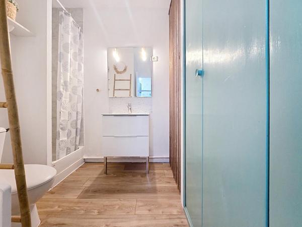 T1 entièrement rénové - Plein centre