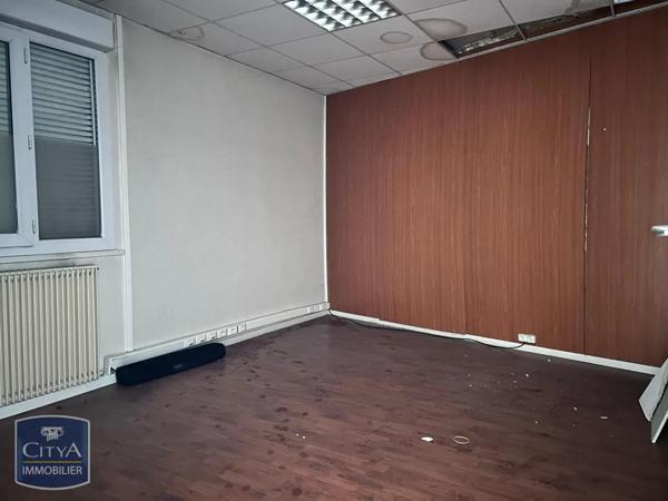 Local professionnel à vendre 500m²