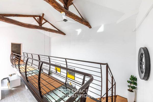 Elégante ferme rénovée et sa piscine