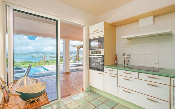 Maison à louer    6 pièces • 270 m2 Le Robert