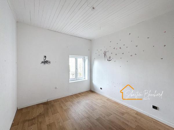 Maison à rénover de 87m2 et grange attenante 180m2