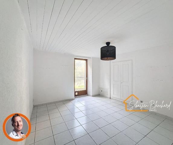 Maison à rénover de 87m2 et grange attenante 180m2