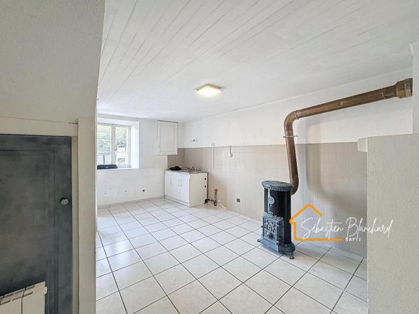 Maison à rénover de 87m2 et grange attenante 180m2