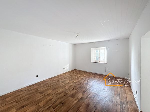 Maison à rénover de 87m2 et grange attenante 180m2