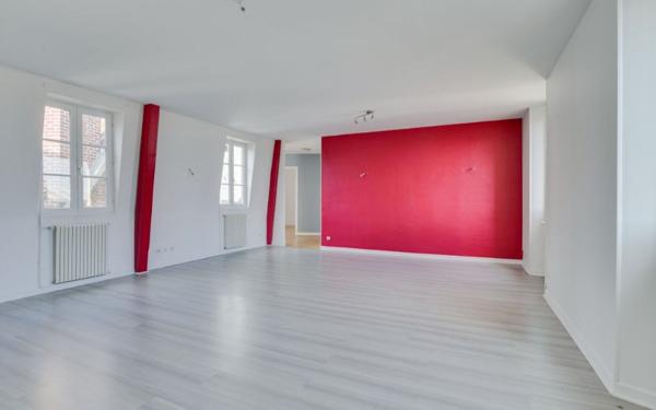 Appartement à vendre    1 pièce •  Chauny