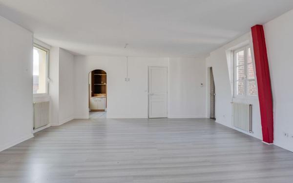 Appartement à vendre    1 pièce •  Chauny