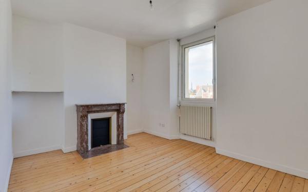 Appartement à vendre    1 pièce •  Chauny