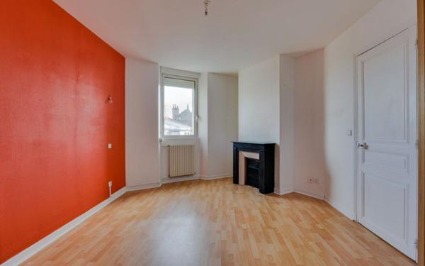 Appartement à vendre    1 pièce •  Chauny