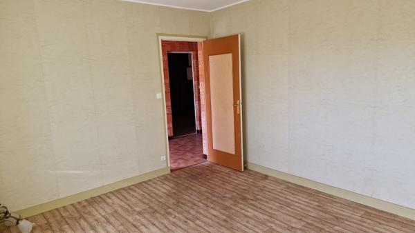 MAISON 4 CHAMBRES - GARAGE