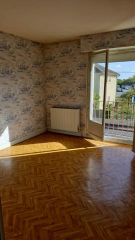 MAISON 4 CHAMBRES - GARAGE