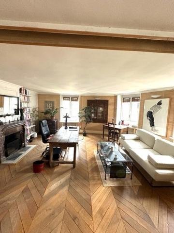 Appartement F4 à vendre  4 pièces - 124 m2 PARIS - 75008