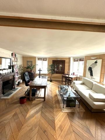 Appartement F4 à vendre  4 pièces - 124 m2 PARIS - 75008