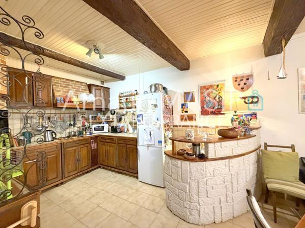 MAISON BEAUX VOLUMES, 156M² HAB, 3 CHAMBRES, SDB + SDE, PIECE LOFT, PROCHE COMMODITES