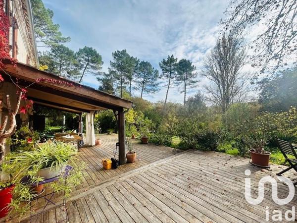 Maison de campagne 5 pièces de 145 m² à Nérac (47600)