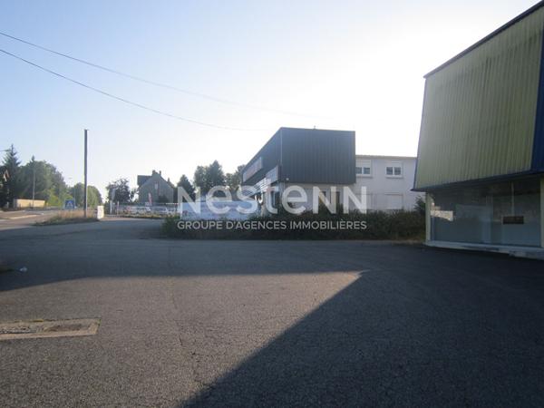 Localcommercial * 3000 M² * 19200 Ussel * 395 000  €