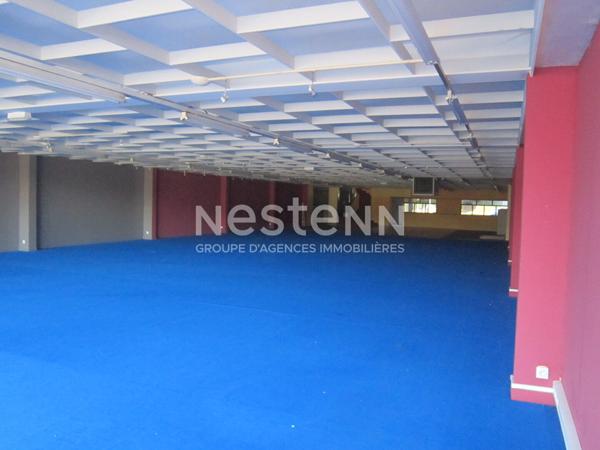 Localcommercial * 3000 M² * 19200 Ussel * 395 000  €