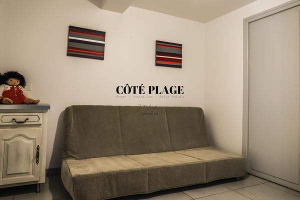VAUX-SUR-MER VILLA FAMILIALE 1978 D'ARCHITECTE RENOVEE - 800 M PLAGE DE NAUZAN AU PRIX DE 836 000 € FAI