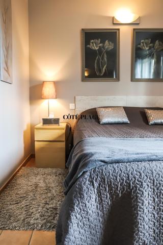 VAUX-SUR-MER VILLA FAMILIALE 1978 D'ARCHITECTE RENOVEE - 800 M PLAGE DE NAUZAN AU PRIX DE 836 000 € FAI