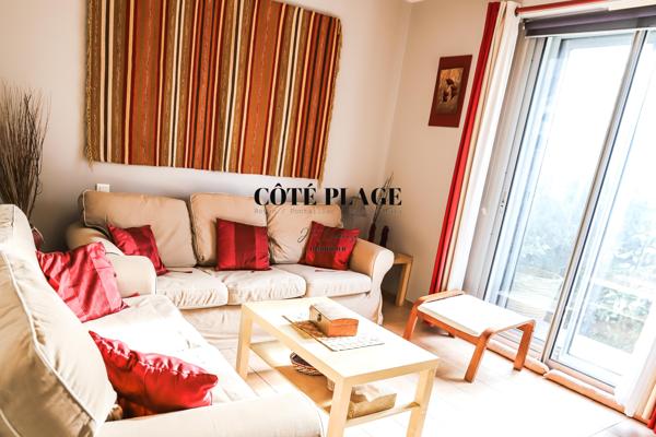 VAUX-SUR-MER VILLA FAMILIALE 1978 D'ARCHITECTE RENOVEE - 800 M PLAGE DE NAUZAN AU PRIX DE 836 000 € FAI