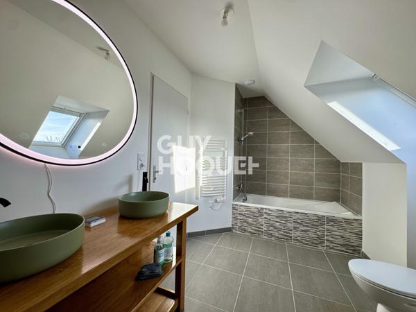 MAISON À VENDRE DE 7 PIÈCES DE 130,00 M²