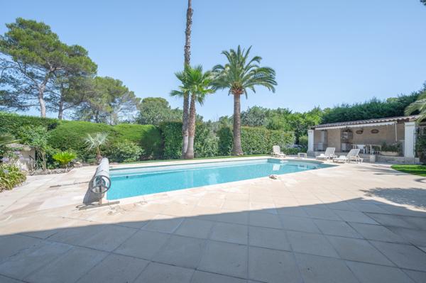 Mougins (06250) Projet exceptionnel à Mougins- 200m2 à réinventer.