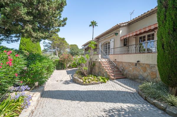 Mougins (06250) Projet exceptionnel à Mougins- 200m2 à réinventer.