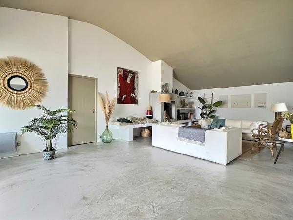 Maison d’architecte 192 m² avec piscine