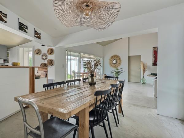 Maison d’architecte 192 m² avec piscine