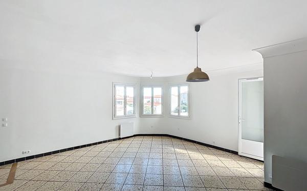 Appartement à vendre    5 pièces • 130 m2 Canohès