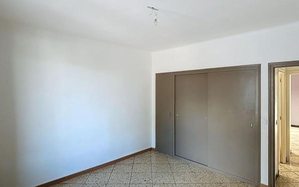 Appartement à vendre    5 pièces • 130 m2 Canohès