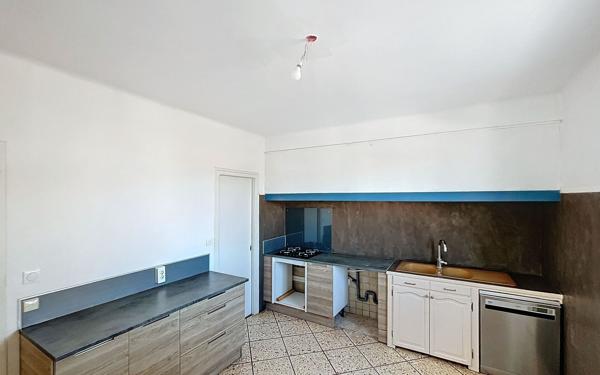 Appartement à vendre    5 pièces • 130 m2 Canohès