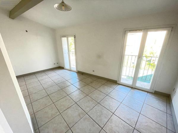 Maison de ville à vendre à Gréoux-les-Bains dans les Alpes-de-Haute-Provence (04800), ref : 025/1904   
Centre ville