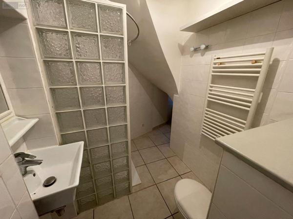 Maison de ville à vendre à Gréoux-les-Bains dans les Alpes-de-Haute-Provence (04800), ref : 025/1904   
Centre ville