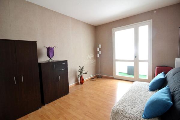 Appartement avec 4 chambres à 15 minutes à pied de la gare d'Ermont-Eaubonne ! €279 000 ** - Référence 26-3882