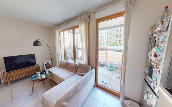Appartement à vendre    2 pièces • 46,47 m2 Lyon 7
