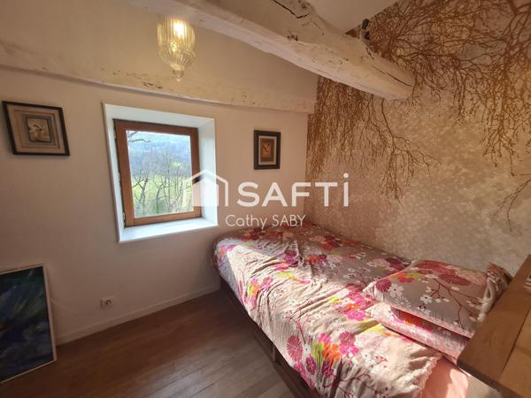 COUP DE COEUR Corps de ferme comprenant un maison et une grange