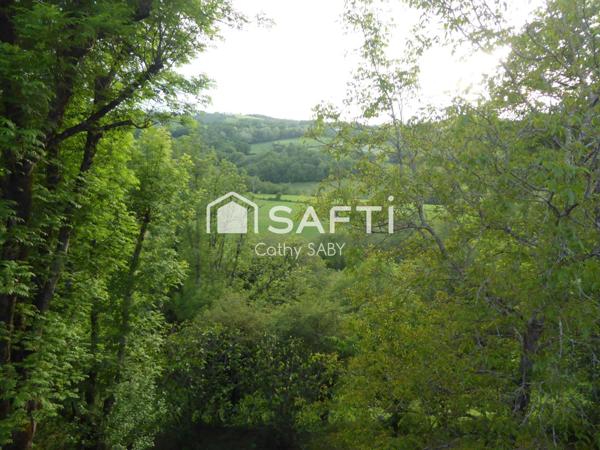 COUP DE COEUR Corps de ferme comprenant un maison et une grange