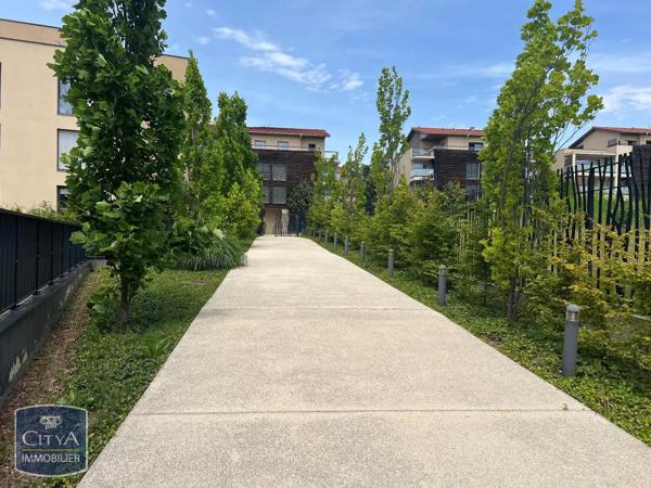Appartement à louer 4 pièces 90.6m² Saint-Didier-au-Mont-d'Or (69370)
