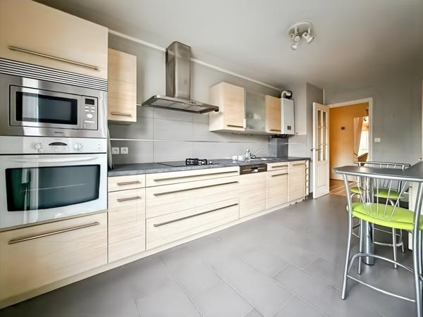 Appartement 4 pièces – 105 m² environ à Rennes (ref : 41421)