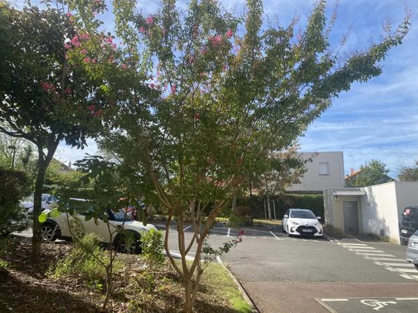 T2 REZ-DE-JARDIN SAINT - HERBLAIN bourg