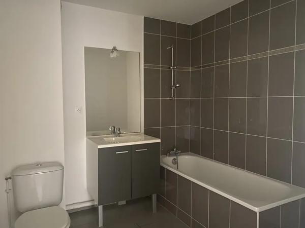 T2 REZ-DE-JARDIN SAINT - HERBLAIN bourg