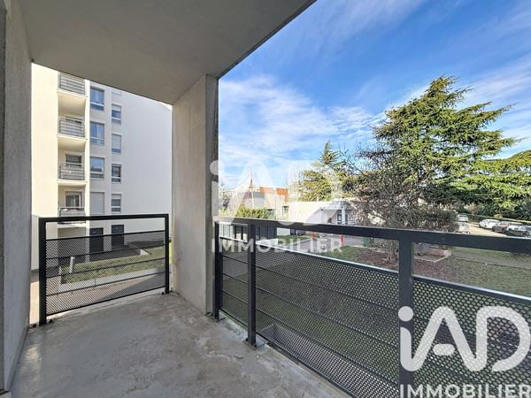 Location appartement 3 pièces 66 m² Vélizy-Villacoublay